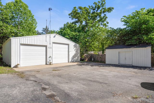 121 Forest Lane, Kimberling City, MO 65686