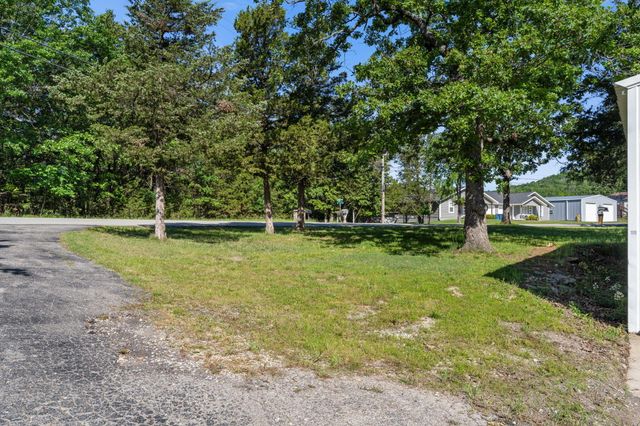121 Forest Lane, Kimberling City, MO 65686