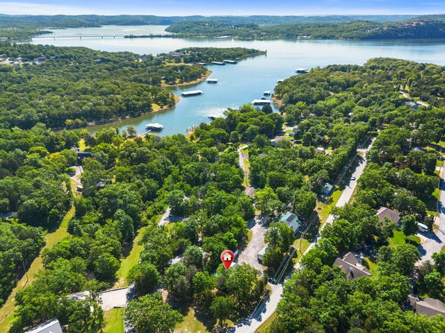 121 Forest Lane, Kimberling City, MO 65686