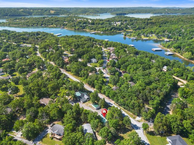 121 Forest Lane, Kimberling City, MO 65686