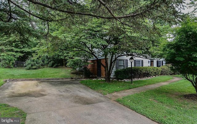 9531 OLD CREEK DR, Fairfax, VA 22032