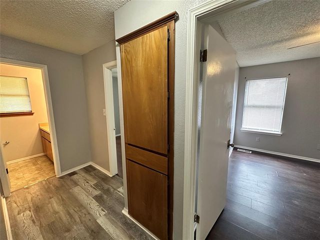 3628 Peregrine Drive, Norman, OK 73072