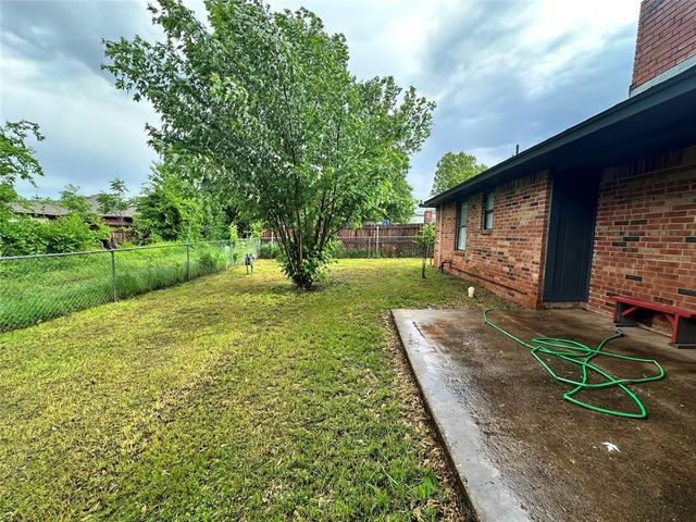 3628 Peregrine Drive, Norman, OK 73072