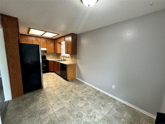 3628 Peregrine Drive, Norman, OK 73072