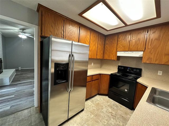 3628 Peregrine Drive, Norman, OK 73072