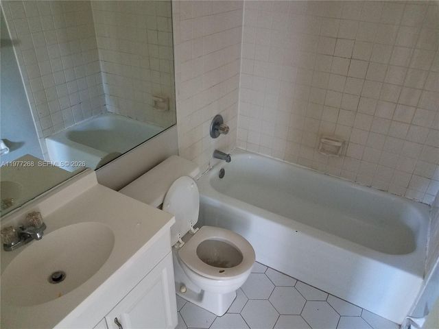 8605 W Sample Rd 111, Coral Springs, FL 33065