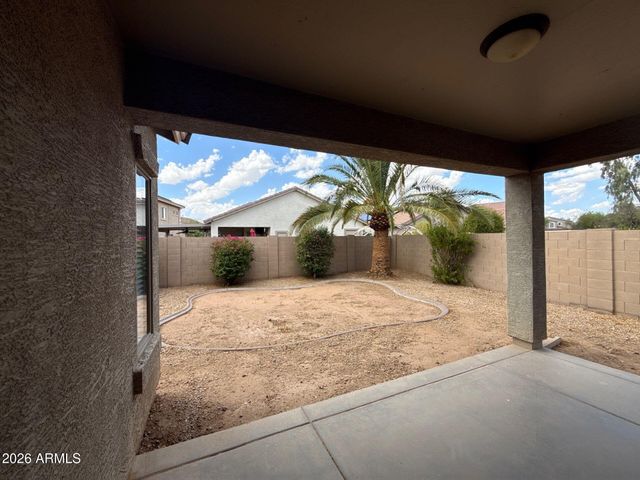 8858 W HILTON Avenue, Tolleson, AZ 85353