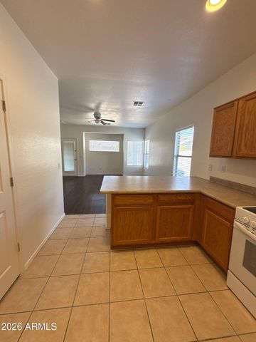 8858 W HILTON Avenue, Tolleson, AZ 85353