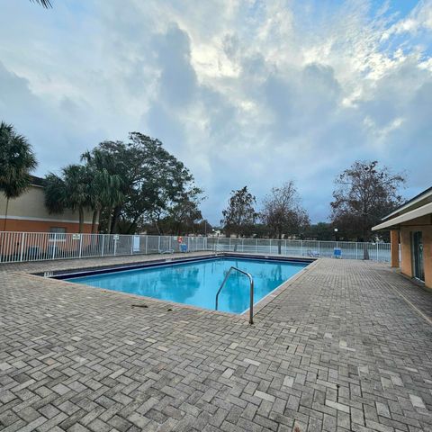 3650 N 56th Avenue 520, Hollywood, FL 33021