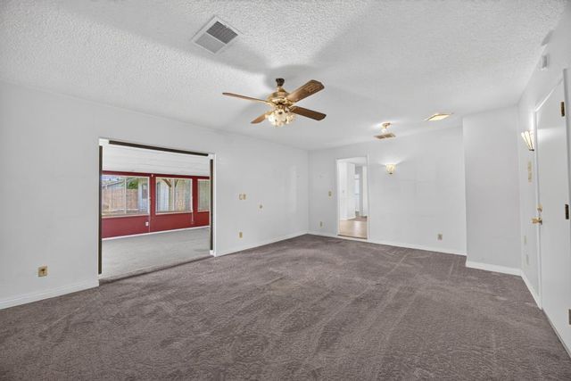 2300 Covered Wagon Cir, Elverta, CA 95626