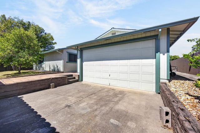 2300 Covered Wagon Cir, Elverta, CA 95626