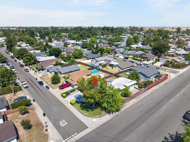 2300 Covered Wagon Cir, Elverta, CA 95626