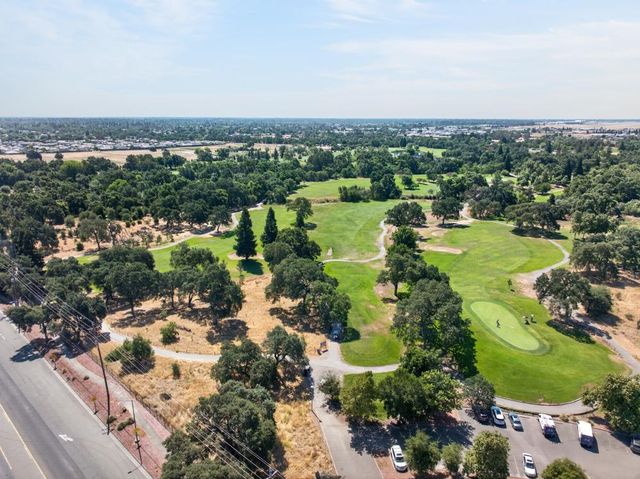 2300 Covered Wagon Cir, Elverta, CA 95626