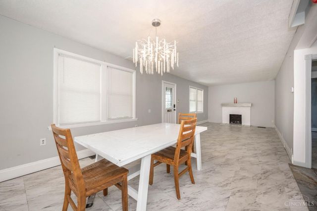 2693 Montana Avenue, Cincinnati, OH 45211