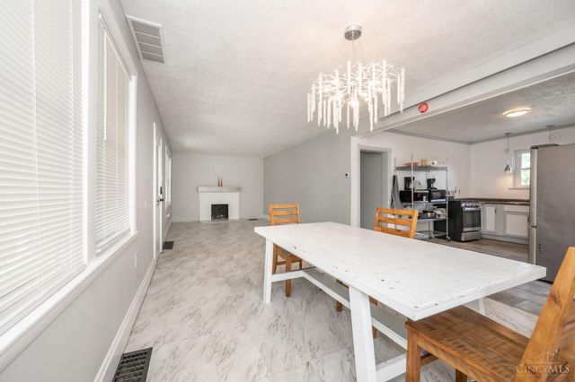 2693 Montana Avenue, Cincinnati, OH 45211