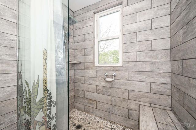 2693 Montana Avenue, Cincinnati, OH 45211