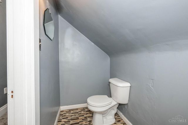 2693 Montana Avenue, Cincinnati, OH 45211
