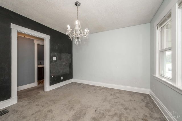 2693 Montana Avenue, Cincinnati, OH 45211