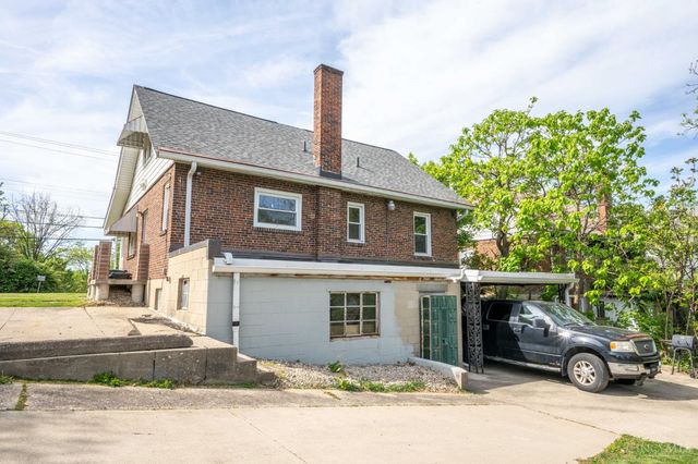 2693 Montana Avenue, Cincinnati, OH 45211