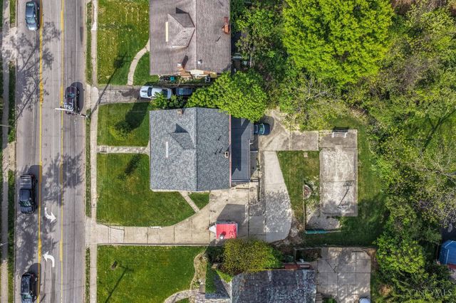 2693 Montana Avenue, Cincinnati, OH 45211