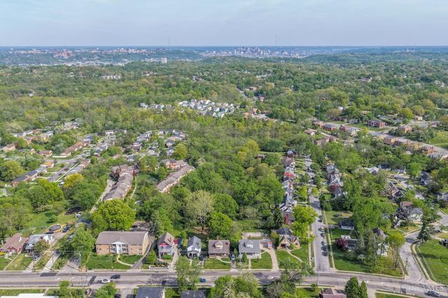 2693 Montana Avenue, Cincinnati, OH 45211