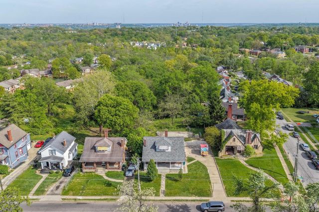 2693 Montana Avenue, Cincinnati, OH 45211