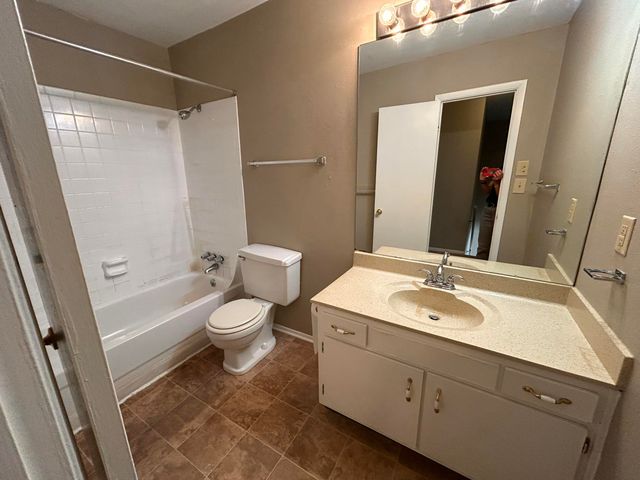 900 Mountain Creek Road D59, Chattanooga, TN 37405