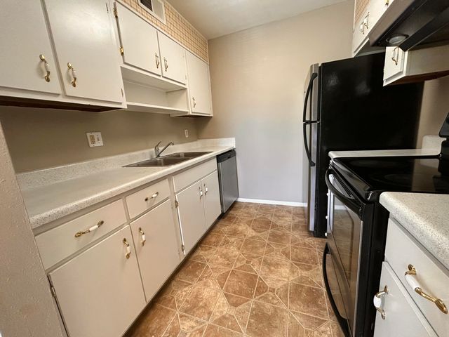 900 Mountain Creek Road D59, Chattanooga, TN 37405
