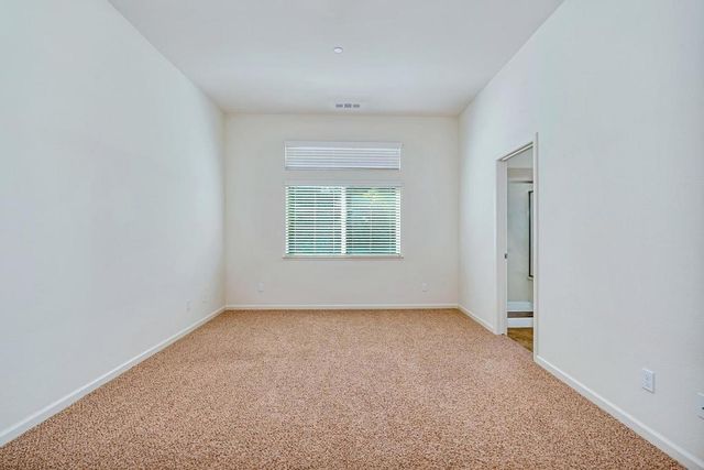 1149 Bellflower Way, Los Banos, CA 93635