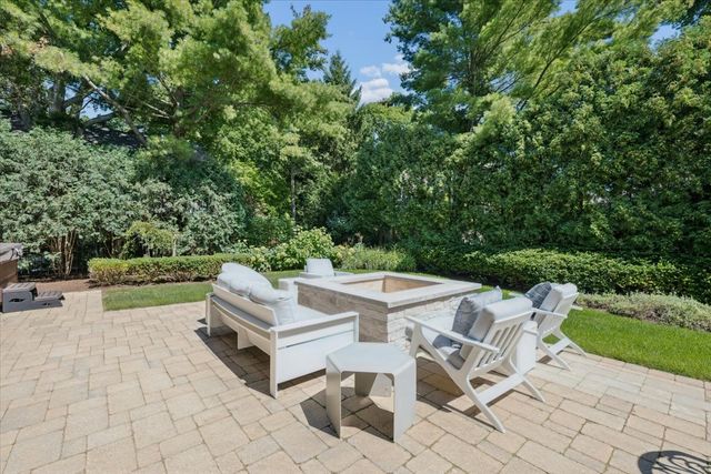 916 Seminole Road, Wilmette, IL 60091