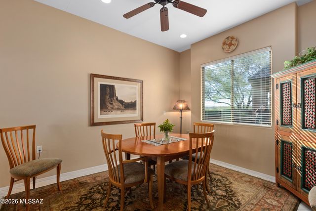 5835 S Atascosa Peak Drive, Green Valley, AZ 85622