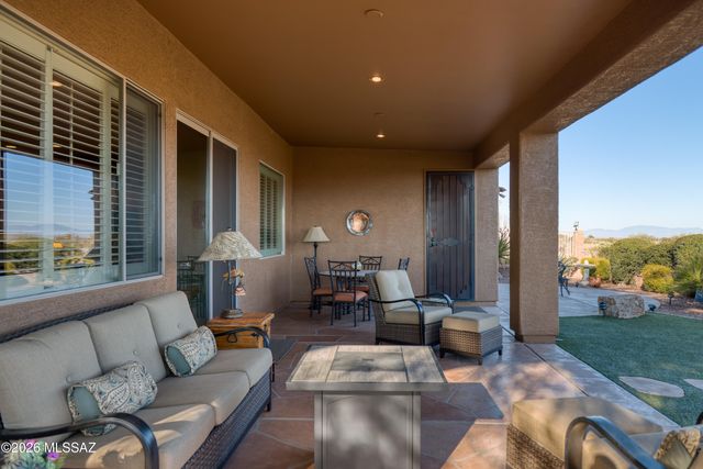 5835 S Atascosa Peak Drive, Green Valley, AZ 85622