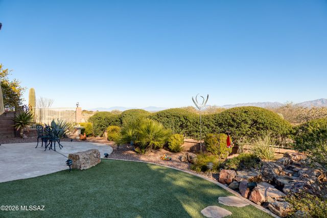 5835 S Atascosa Peak Drive, Green Valley, AZ 85622