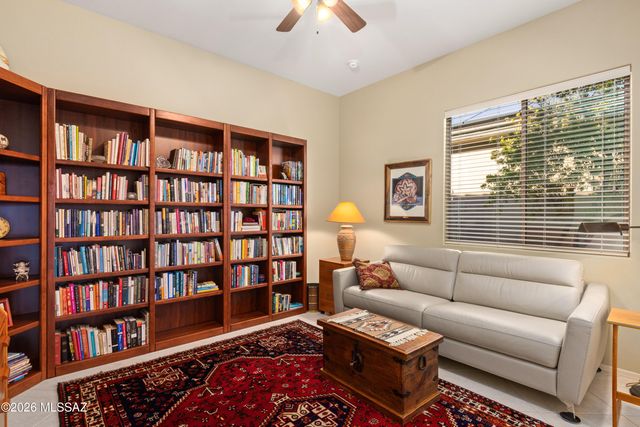 5835 S Atascosa Peak Drive, Green Valley, AZ 85622