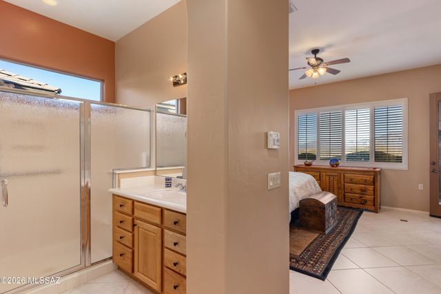 5835 S Atascosa Peak Drive, Green Valley, AZ 85622