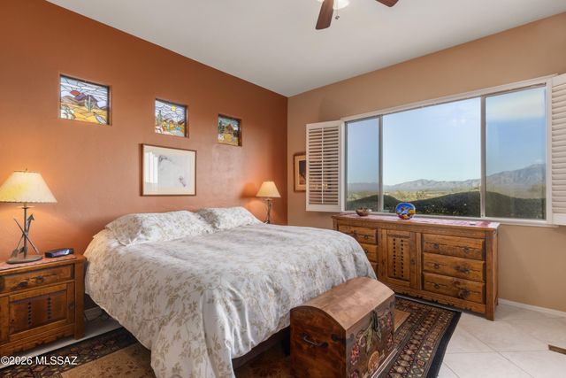 5835 S Atascosa Peak Drive, Green Valley, AZ 85622