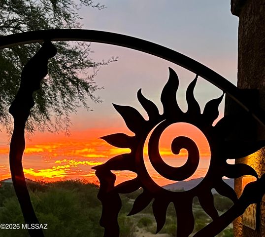 5835 S Atascosa Peak Drive, Green Valley, AZ 85622