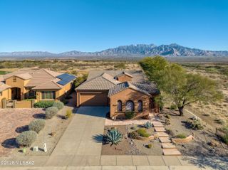 5835 S Atascosa Peak Drive, Green Valley, AZ 85622