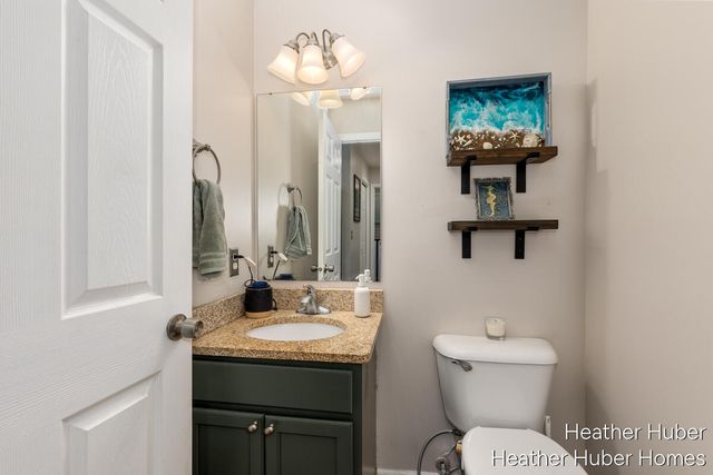 5196 S Oakvale Court, Wyoming, MI 49519