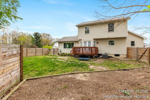 5196 S Oakvale Court, Wyoming, MI 49519