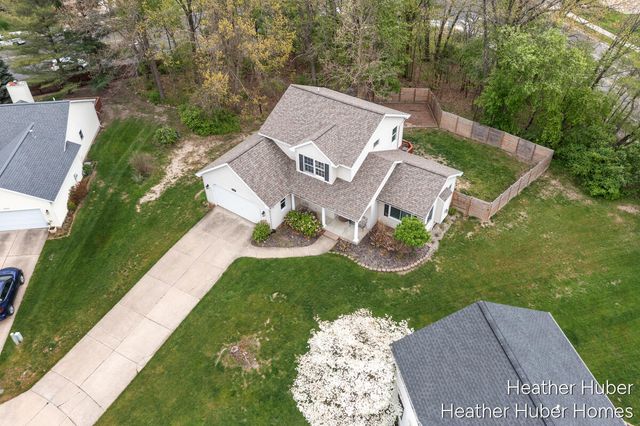 5196 S Oakvale Court, Wyoming, MI 49519