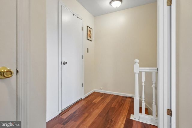 8 OAK FOREST DR, Sicklerville, NJ 08081