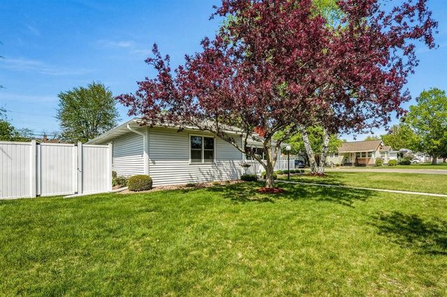 800 Stanley Street, Chippewa Falls, WI 54729