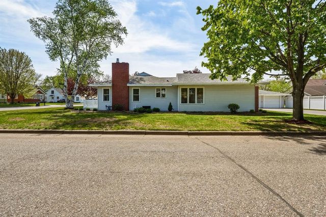 800 Stanley Street, Chippewa Falls, WI 54729
