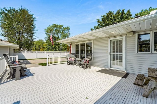 800 Stanley Street, Chippewa Falls, WI 54729