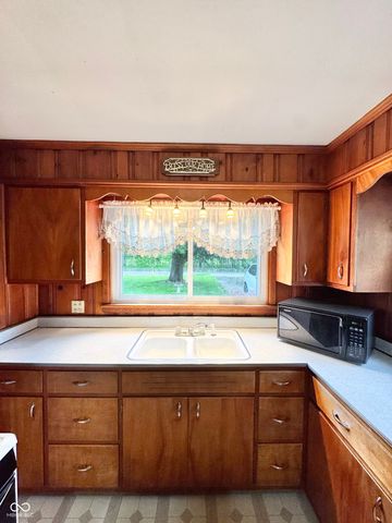 9849 N 125 W, Fortville, IN 46040