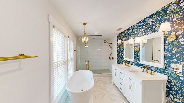 318 S Main Street, Headland, AL 36345