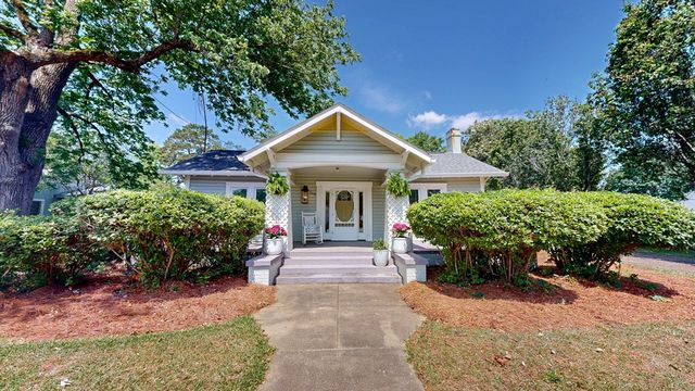 318 S Main Street, Headland, AL 36345