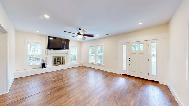 318 S Main Street, Headland, AL 36345