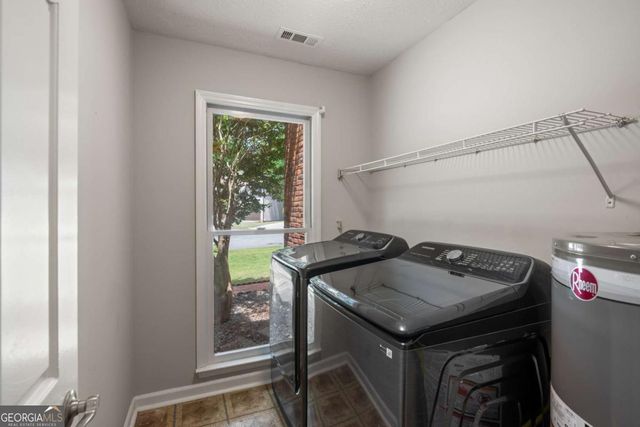 510 Ambergate Court, Roswell, GA 30076